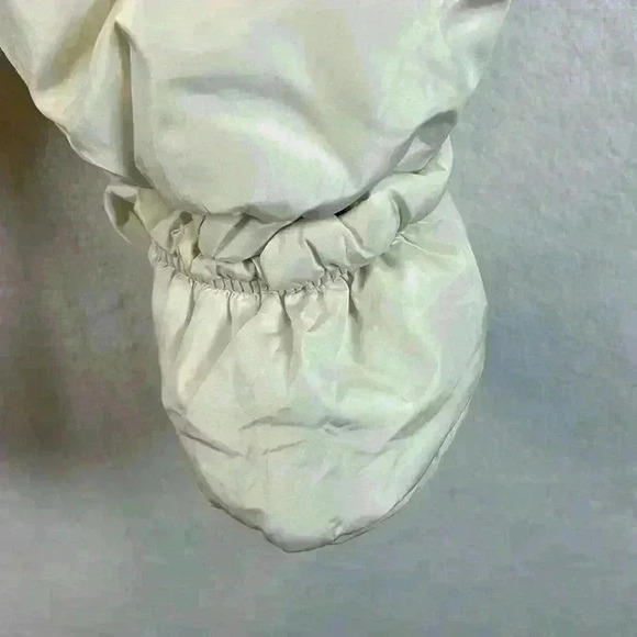 First Impressions Snowsuit Cream Infant Girl 12 Months NWT Hood - Picture 5 of 9